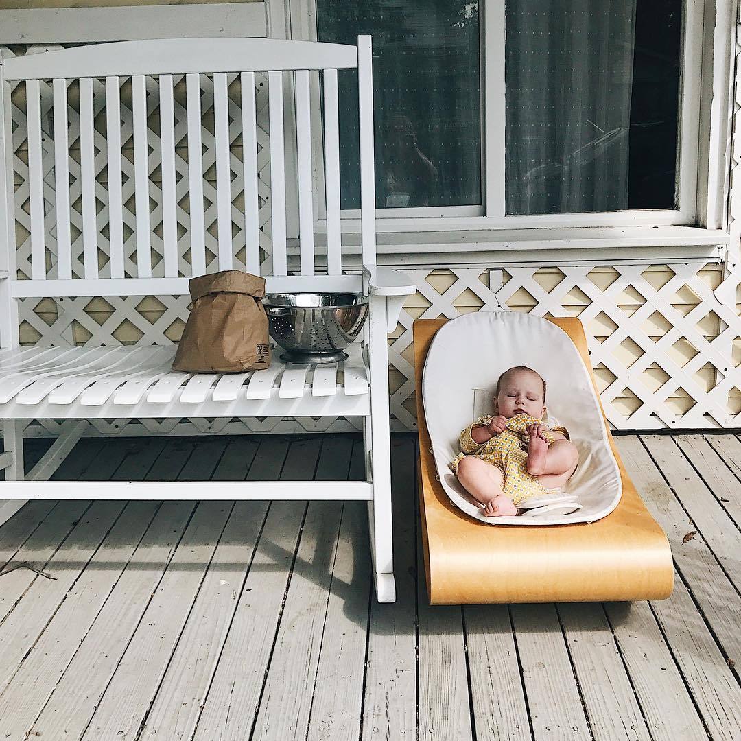 coco wood rocker - natural