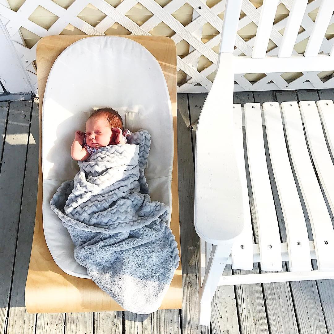 coco wood rocker - natural